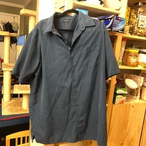 EUC dark blue/black checkered short-sleeve